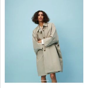 Last Chance 2022 trend oversized trench coat /poncho